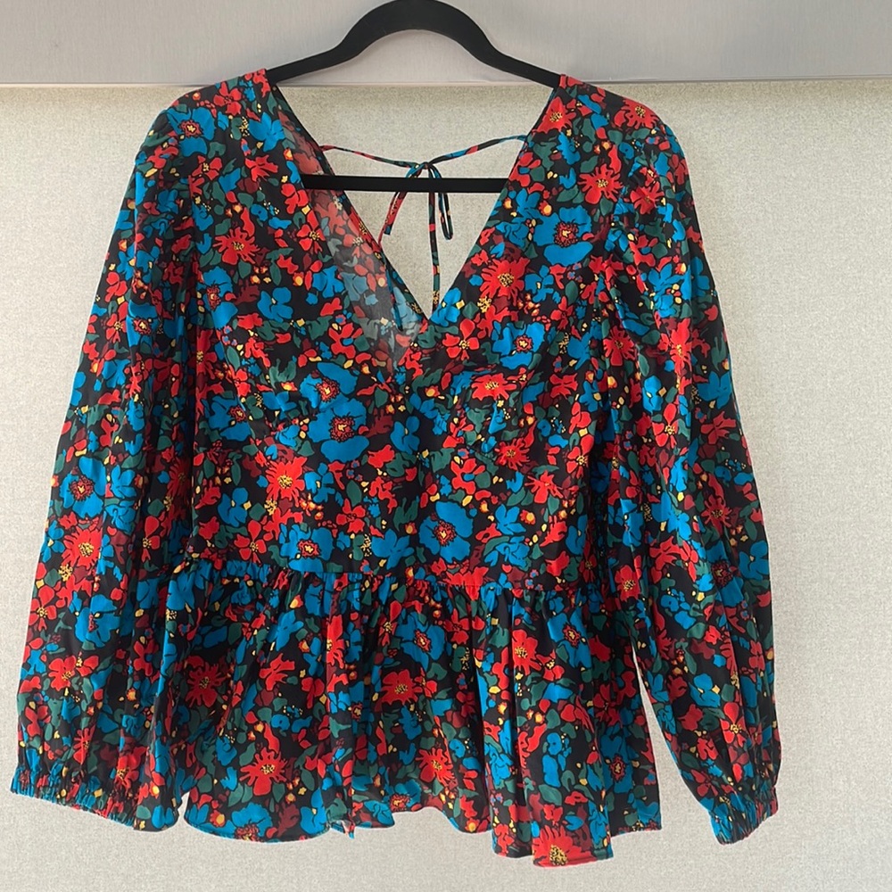 adorable savanal floral peplum blouse